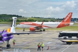 Airbus A320-214